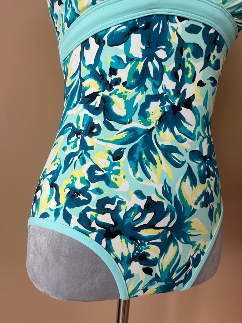 L.L. Bean Aqua and Yellow Floral One-Piece Swimsuit estimated size XS see photos - Picture 3 of 12